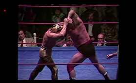WCCW 1981 02 22 1981 WRESTLING STAR WARS  1  Mil Mascaras vs Killer TIm Brooks